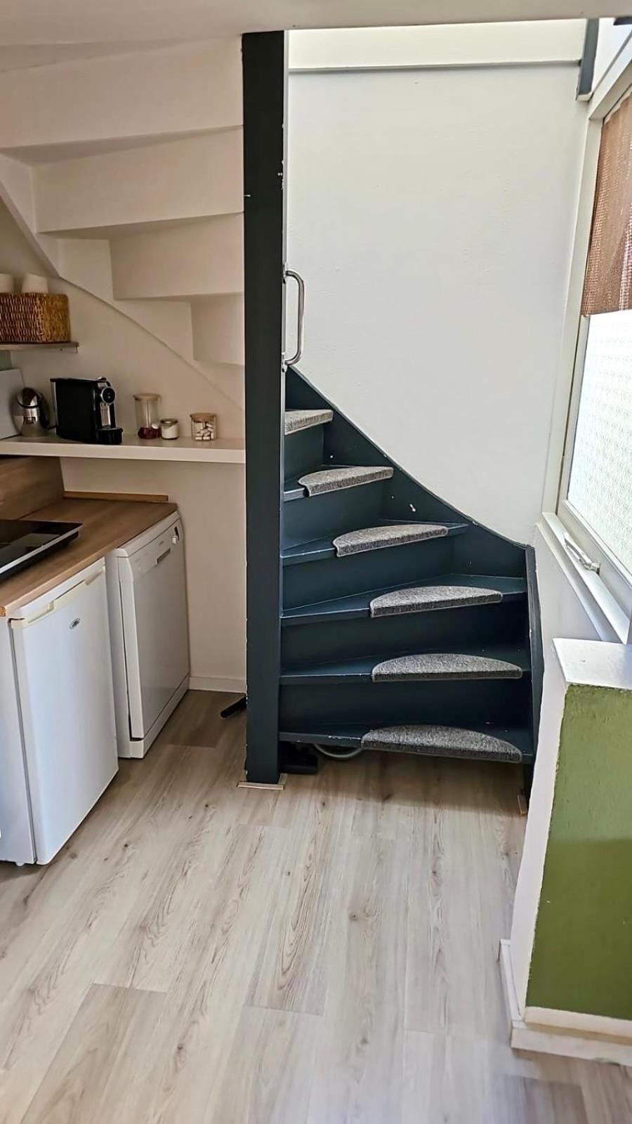 Beach House Met Parkeerplaats In Het Centrum Егмонд ан Зее Екстериор снимка